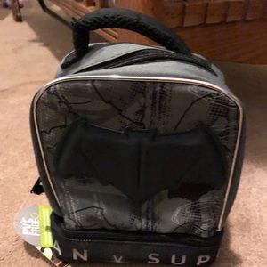 2 new lunch boxes 1-has tag one had sticker